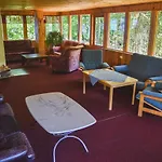 Hostel Metsa *