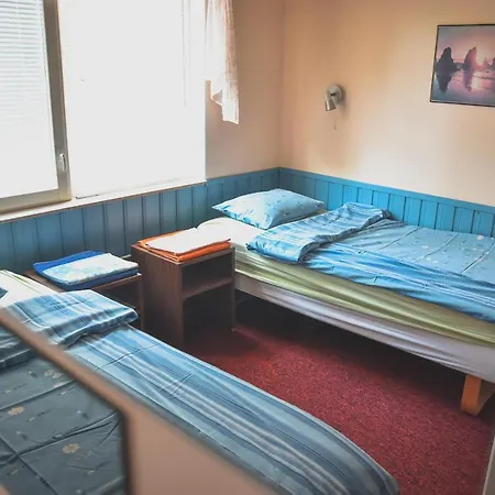 Hostel Metsa *