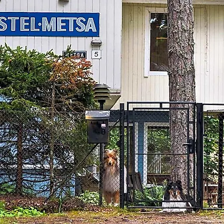 Metsa Hostel *