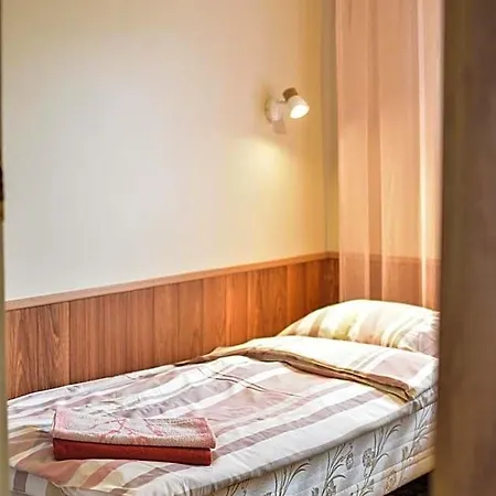 Hostel Metsa